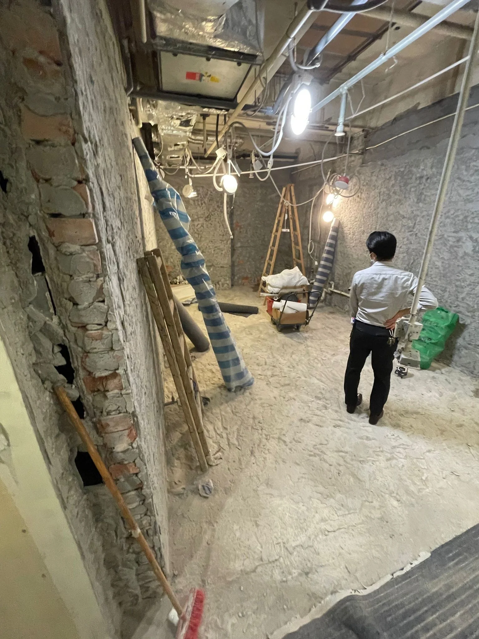 鰂魚涌康怡廣場廁所翻新工程 施工相片 1